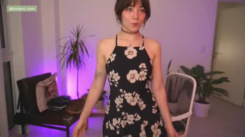Snapshot of alemaniababe chatting on October 2025 12:00:01 AM Ale online show from October 2025 12:00:01 AM
