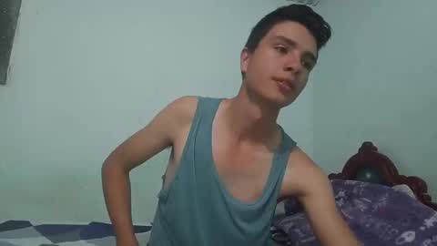 Snapshot of aleo_011 chatting on January 2025 02:08:02 AM Alejandro online show from January 2025 02:08:02 AM