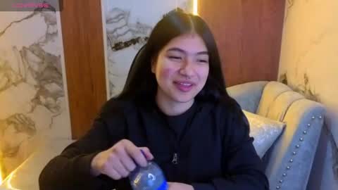 Snapshot of alesia_v chatting on July 2026 02:58:02 AM Live 1000pm 600am COLOMBIAN HOUR online show from July 2026 02:58:02 AM