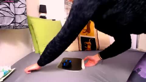 Snapshot of alesiasensual chatting on February 2025 07:21:01 PM AlesiaSensual online show from February 2025 07:21:01 PM