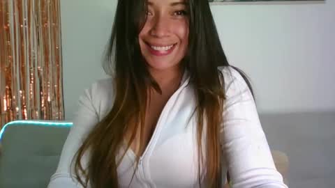 QUEEN OFF MILk  IM BACK  15 NOV online show from November 2025 05:21:01 AM