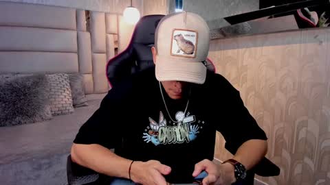 Alessandro King online show from December 2024 04:32:01 PM