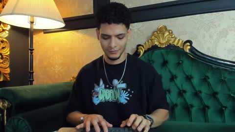 Alessandro King online show from April 2026 07:08:02 PM