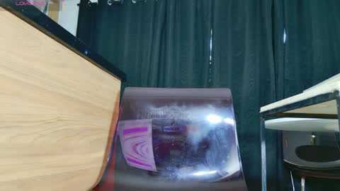 Alessandra online show from April 2026 02:22:01 PM