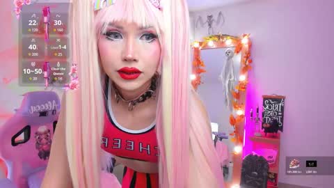 Alessa online show from October 2025 06:08:02 PM