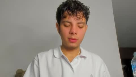 Alessandro online show from March 2026 06:15:01 AM