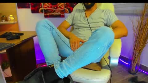 ALESSANDRO  WYE online show from January 2025 12:23:01 PM