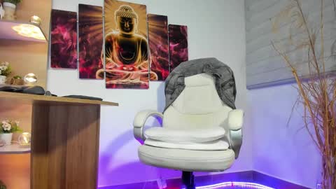 ALESSANDRO  WYE online show from February 2025 05:52:01 AM