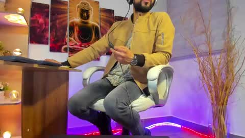 ALESSANDRO  WYE online show from February 2025 07:17:02 AM