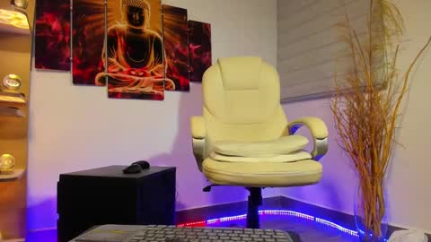 ALESSANDRO  WYE online show from February 2025 12:16:01 AM