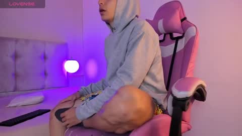 Snapshot of alessandro_dybala chatting on January 2025 11:58:02 AM Alessandro Dybala online show from January 2025 11:58:02 AM