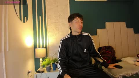 Snapshot of alessandro_dybala chatting on February 2025 11:55:01 AM Alessandro Dybala online show from February 2025 11:55:01 AM