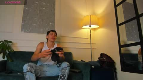 Snapshot of alessandro_dybala chatting on March 2025 06:33:01 PM Alessandro Dybala online show from March 2025 06:33:01 PM