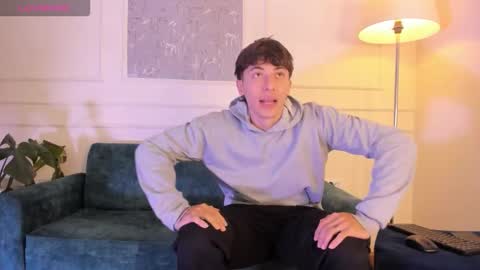 Snapshot of alessandro_dybala chatting on November 2025 12:04:02 PM Alessandro Dybala online show from November 2025 12:04:02 PM