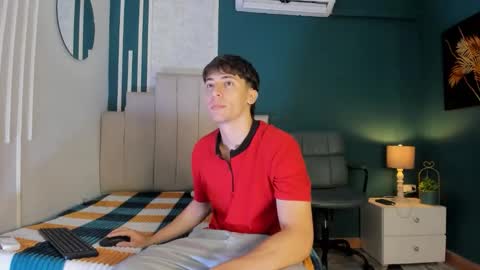 Snapshot of alessandro_dybala chatting on November 2025 12:15:02 PM Alessandro Dybala online show from November 2025 12:15:02 PM