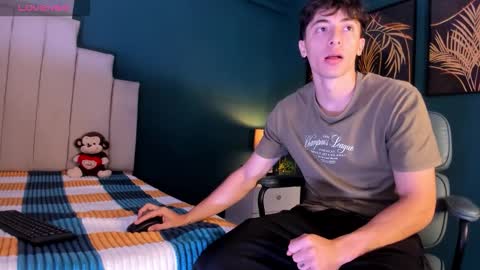 Snapshot of alessandro_dybala chatting on November 2025 12:23:02 PM Alessandro Dybala online show from November 2025 12:23:02 PM