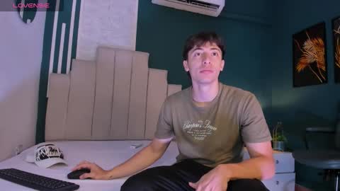 Snapshot of alessandro_dybala chatting on November 2025 12:16:02 PM Alessandro Dybala online show from November 2025 12:16:02 PM