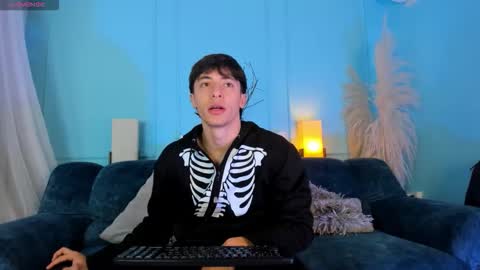 Snapshot of alessandro_dybala chatting on November 2025 12:39:02 PM Alessandro Dybala online show from November 2025 12:39:02 PM