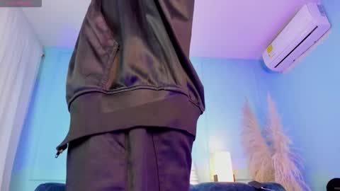 Snapshot of alessandro_dybala chatting on December 2025 12:47:02 PM Alessandro Dybala online show from December 2025 12:47:02 PM