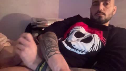 alessandromori91 online show from January 2026 09:39:02 PM