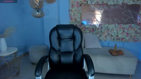 ALESSA ROMERO  online show from February 2026 07:56:01 PM