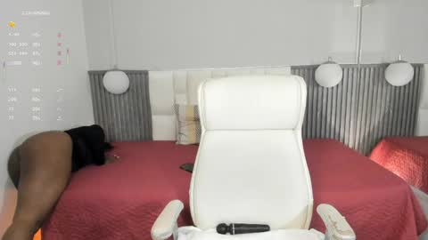 Yy  online show from April 2026 07:04:02 PM