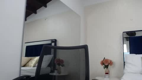 ALESSIA online show from January 2025 12:31:01 PM