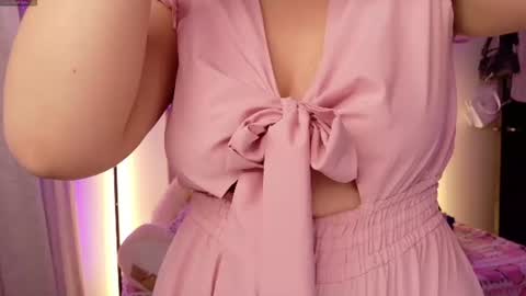 Snapshot of alessia_dolce chatting on June 2026 02:58:02 AM alessia dolce online show from June 2026 02:58:02 AM