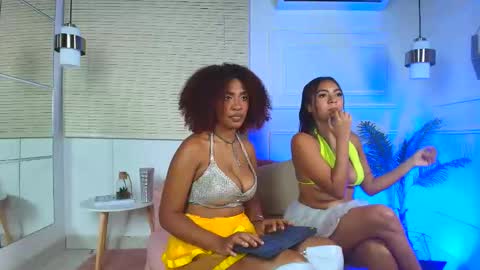 Alejandra  online show from October 2025 05:57:02 PM