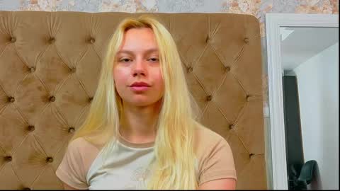 alessiacroft online show from May 2026 04:10:02 AM