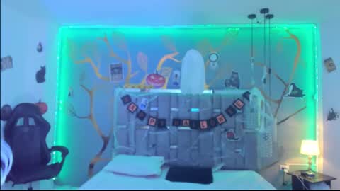 Alessia online show from October 2025 04:57:02 AM