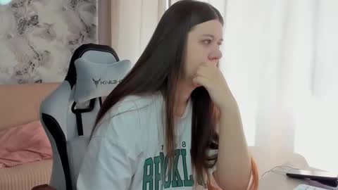 Aletta Oushen online show from September 2025 06:04:02 AM