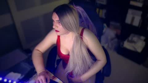 Snapshot of alevsandra87 chatting on June 2026 09:04:01 PM Leyla Leg online show from June 2026 09:04:01 PM