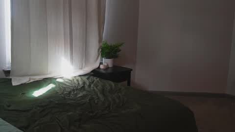 alex  online show from January 2025 07:46:01 PM