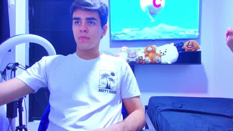 sneider online show from December 2025 03:23:01 AM