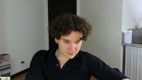 FAVORITE online show from December 2024 01:19:01 AM