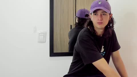 alex_connorr online show from January 2025 03:58:01 PM