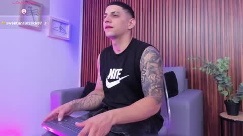 alex online show from April 2026 12:21:02 PM