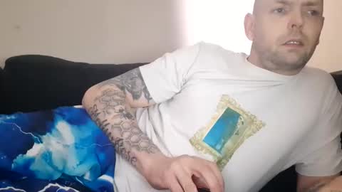 alex_essex69 online show from April 2026 08:46:01 AM