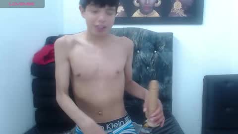 alex_it0 online show from April 2026 07:29:02 PM