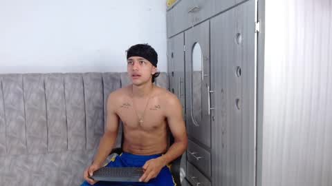 alex online show from April 2026 08:47:01 PM