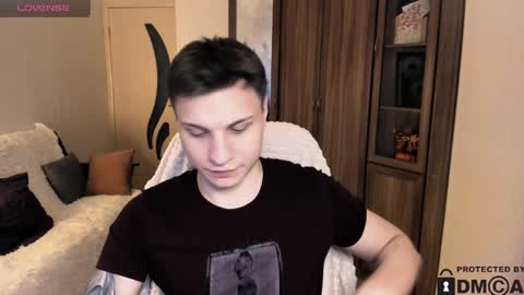 Snapshot of alex_milson chatting on November 2025 07:02:02 PM alex_milson online show from November 2025 07:02:02 PM