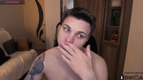 Snapshot of alex_milson chatting on November 2025 11:37:01 PM alex_milson online show from November 2025 11:37:01 PM