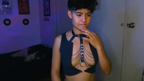 Alex online show from November 2025 10:52:01 PM