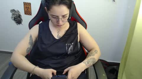 Snapshot of alex_parker07 chatting on December 2024 08:51:01 PM Alex Parker online show from December 2024 08:51:01 PM