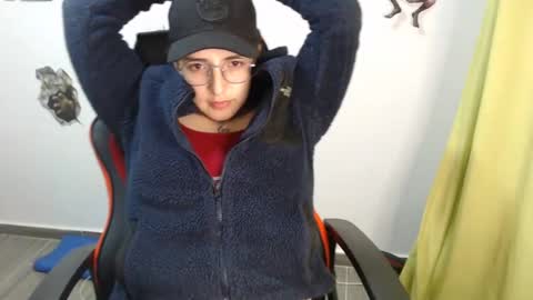 Snapshot of alex_parker07 chatting on December 2024 01:48:02 AM Alex Parker online show from December 2024 01:48:02 AM