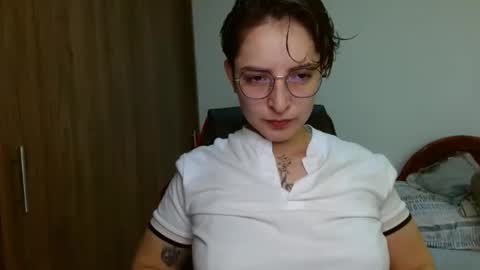 Snapshot of alex_parker07 chatting on December 2024 05:21:02 PM Alex Parker online show from December 2024 05:21:02 PM