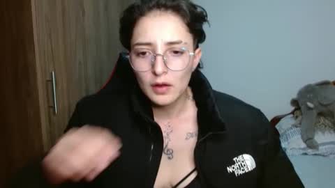 Snapshot of alex_parker07 chatting on December 2024 12:00:01 AM Alex Parker online show from December 2024 12:00:01 AM