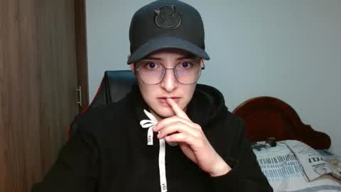 Snapshot of alex_parker07 chatting on January 2025 02:14:01 AM Alex Parker online show from January 2025 02:14:01 AM