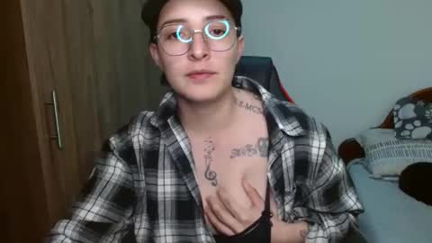 Snapshot of alex_parker07 chatting on January 2025 10:37:02 PM Alex Parker online show from January 2025 10:37:02 PM